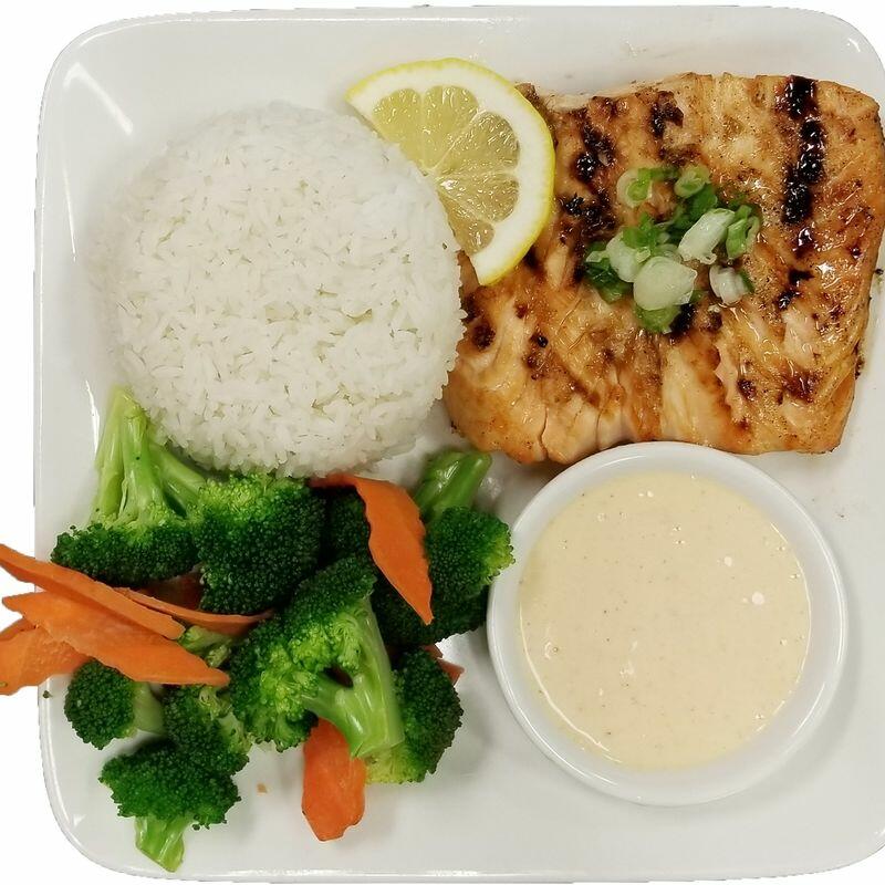 C34RP Broken Rice w/ Grilled Salmon