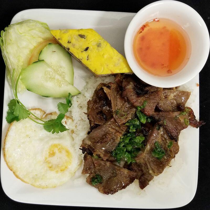 C33RP Broken Rice w/ Grilled Pork Combo
